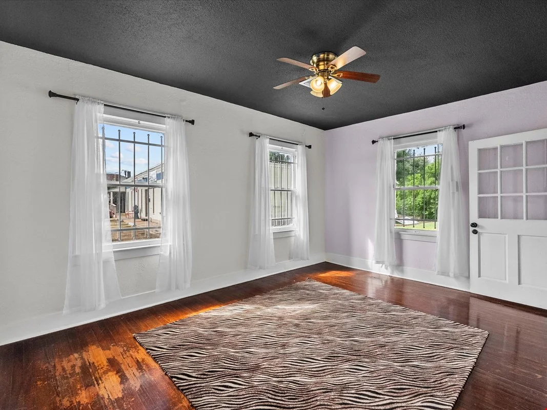 3208 Highway 3 — Sale in Dickinson, TX, photo 3 of 8