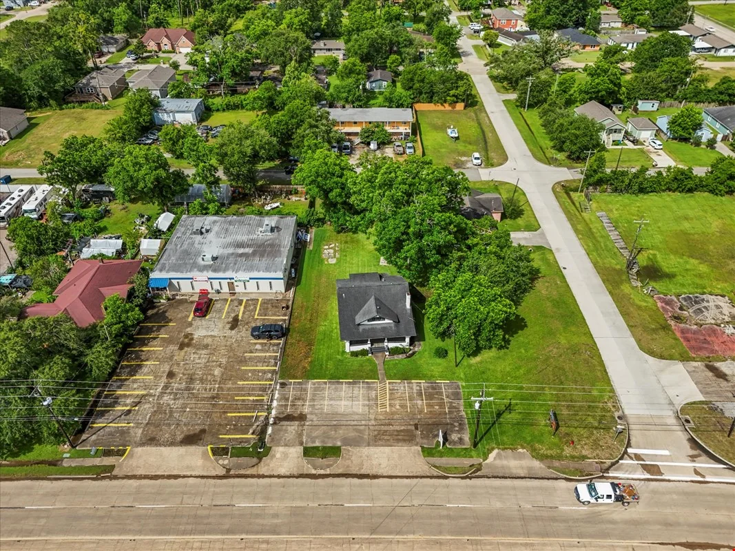 3208 Highway 3 — Sale in Dickinson, TX, photo 7 of 8