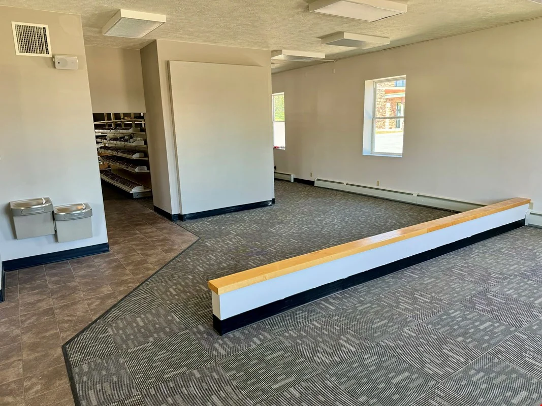 Commercial Building downtown Munising — Sale in Munising, MI, photo 5 of 8