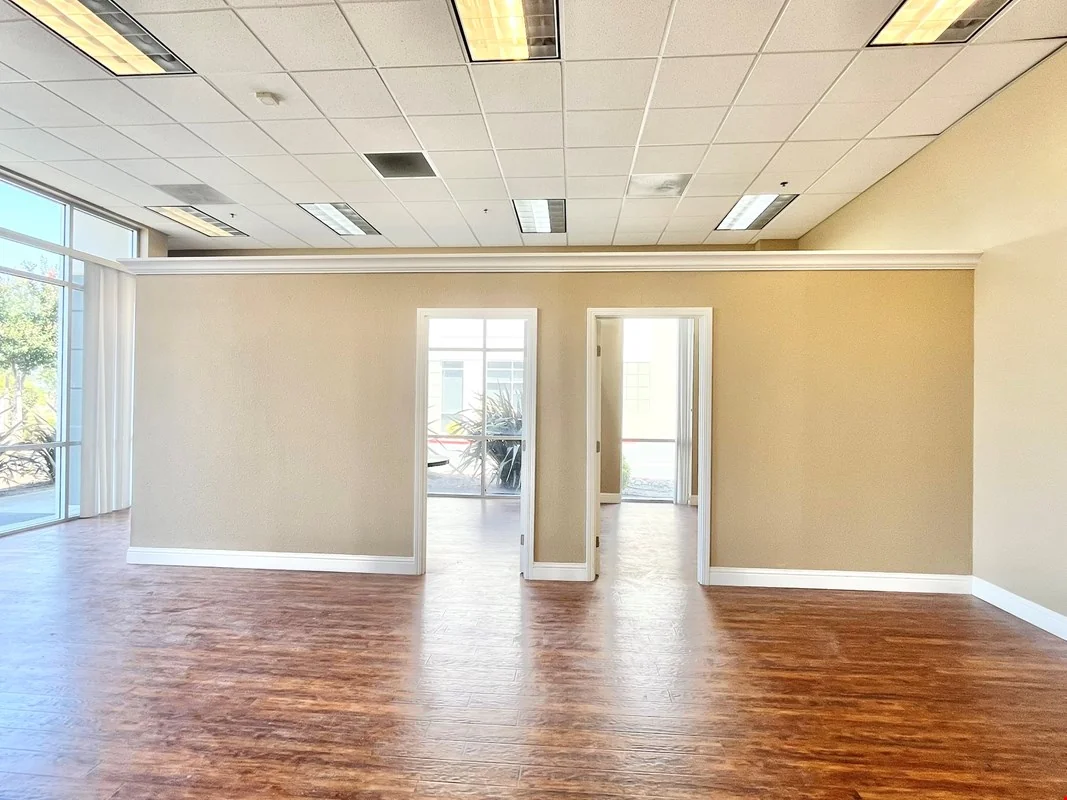 Flex Condominium near Sacramento Airport — Sale in Sacramento, CA, photo 6 of 8