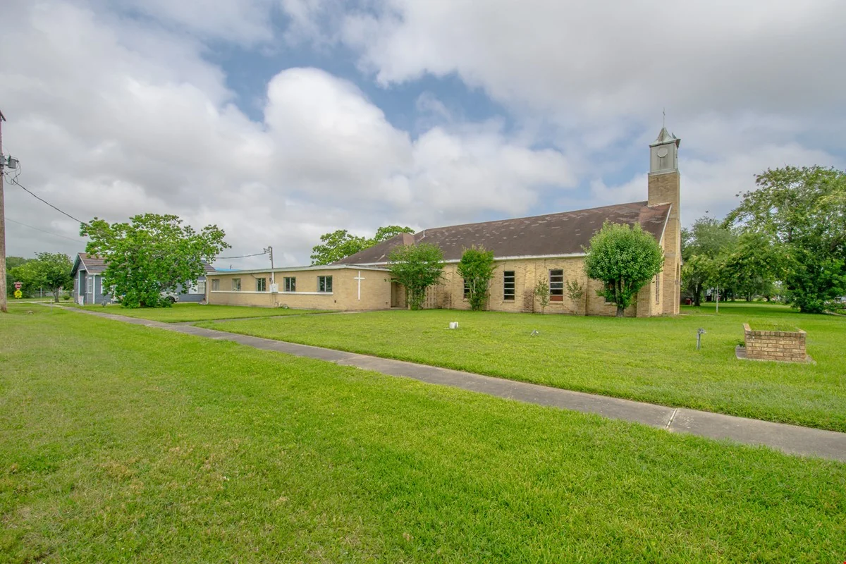 Ave A - Church & Parsonage — Sale in Freeport, TX, photo 6 of 8
