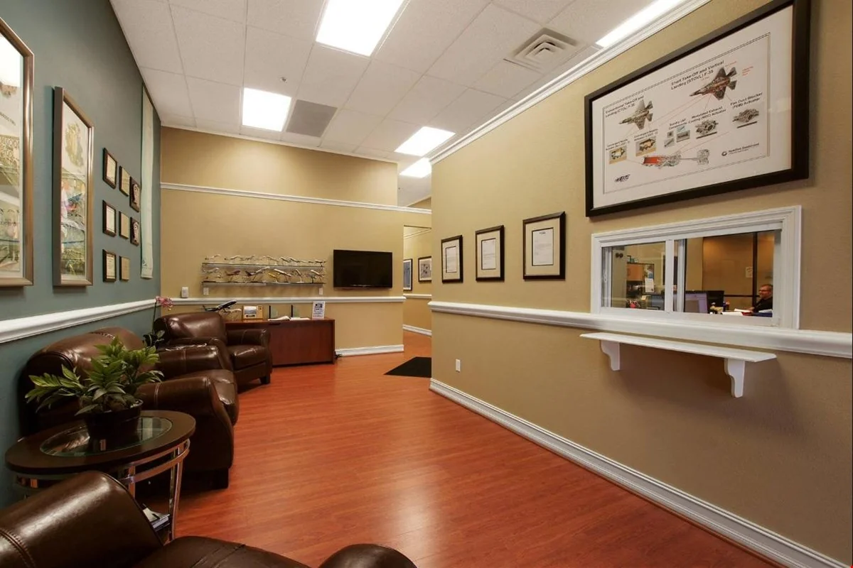 Industrial Warehouse For Sale — Sale in Fort Myers, FL, photo 4 of 8