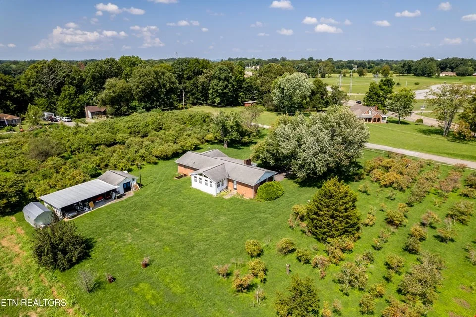 Prime Income-Producing Blueberry Farm & Residence — Sale in Maryville, TN, photo 4 of 8