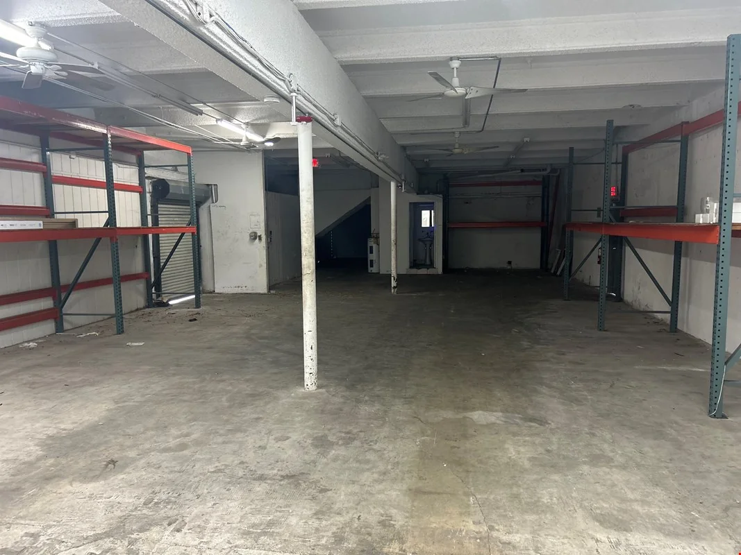 Hollywood Flex Industrial Building — Sale in Hollywood, FL, photo 5 of 8