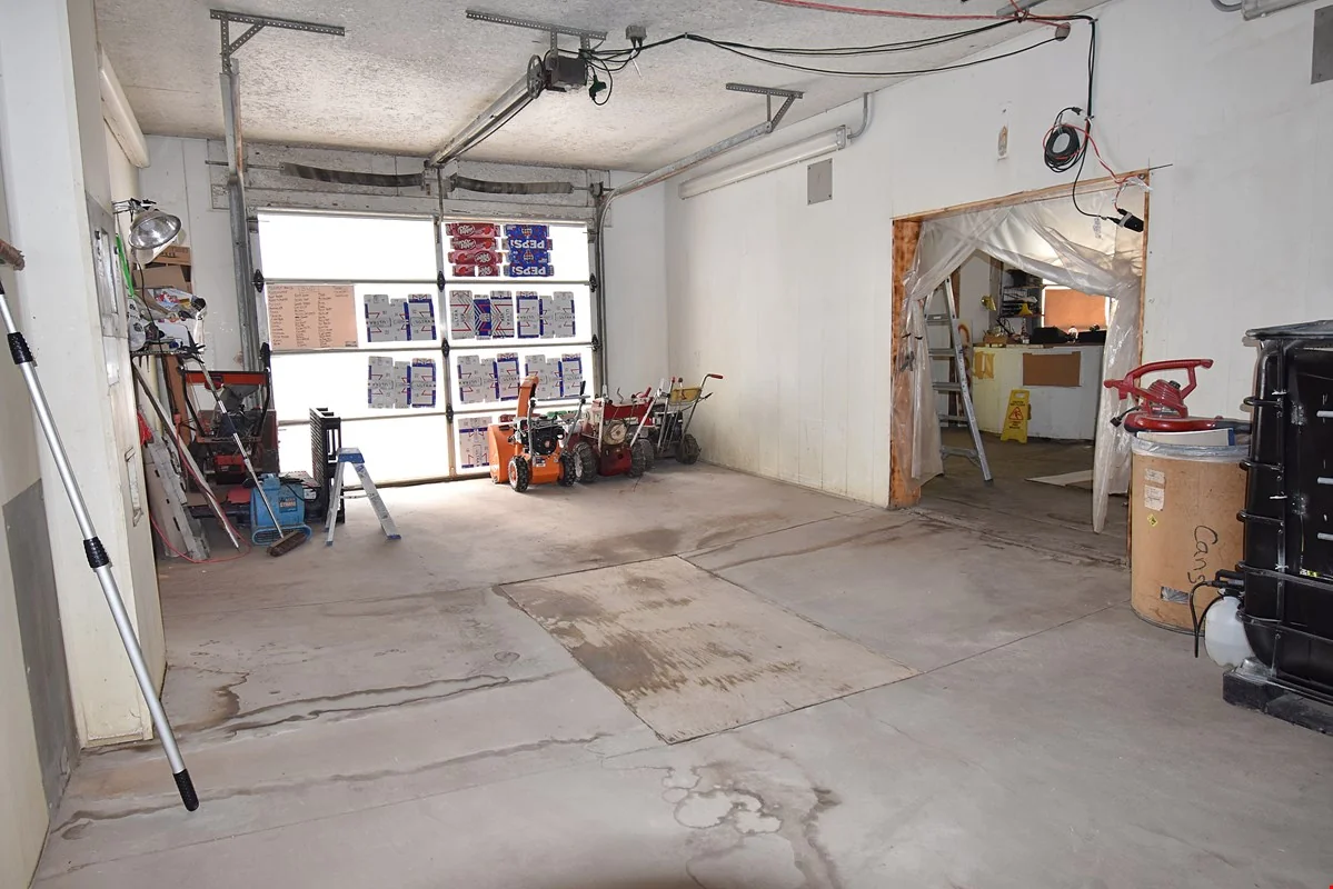 R&H Builders LLC — Sale in Independence, IA, photo 5 of 8