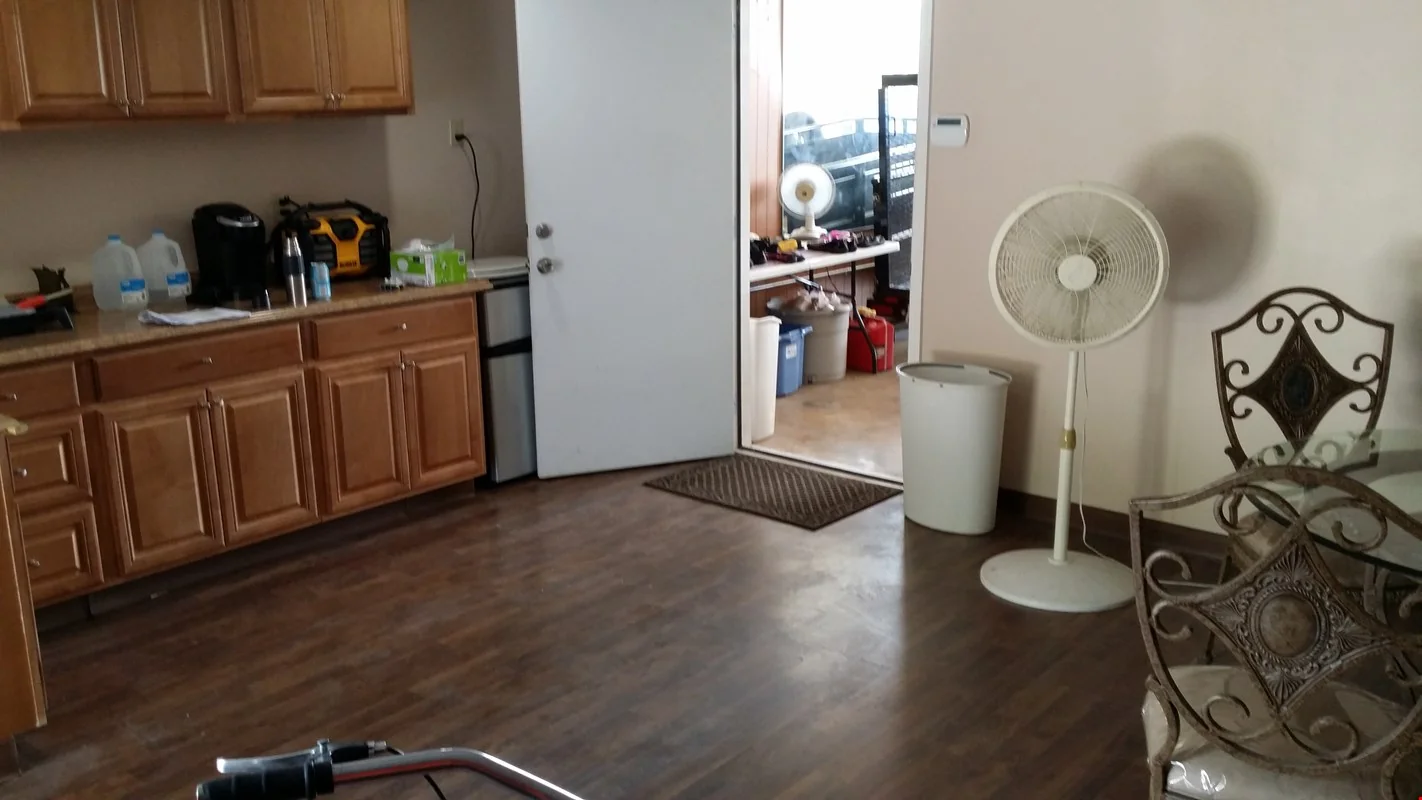 114 SW 2 Ave — Sale in Dania Beach, FL, photo 5 of 8