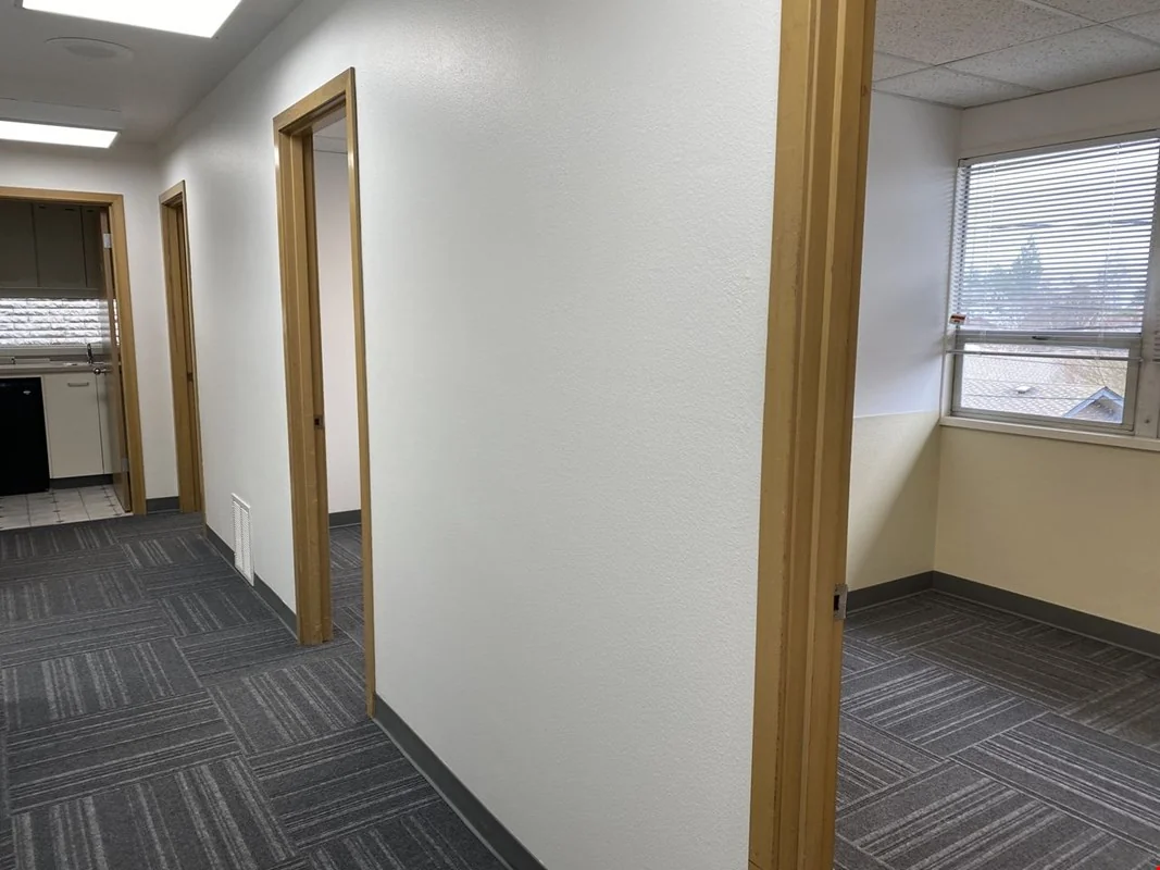 Medical Office For Sale in Everret — Sale in Everett, WA, photo 3 of 8