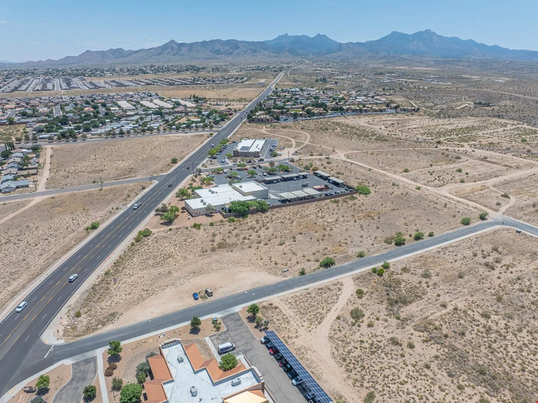 2700 Hualapai Mt Rd — Sale in Kingman, AZ, photo 3 of 8