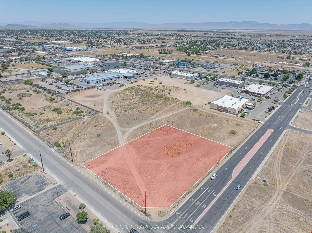 000 Airway & Western — Sale in Kingman, AZ, photo 3 of 8