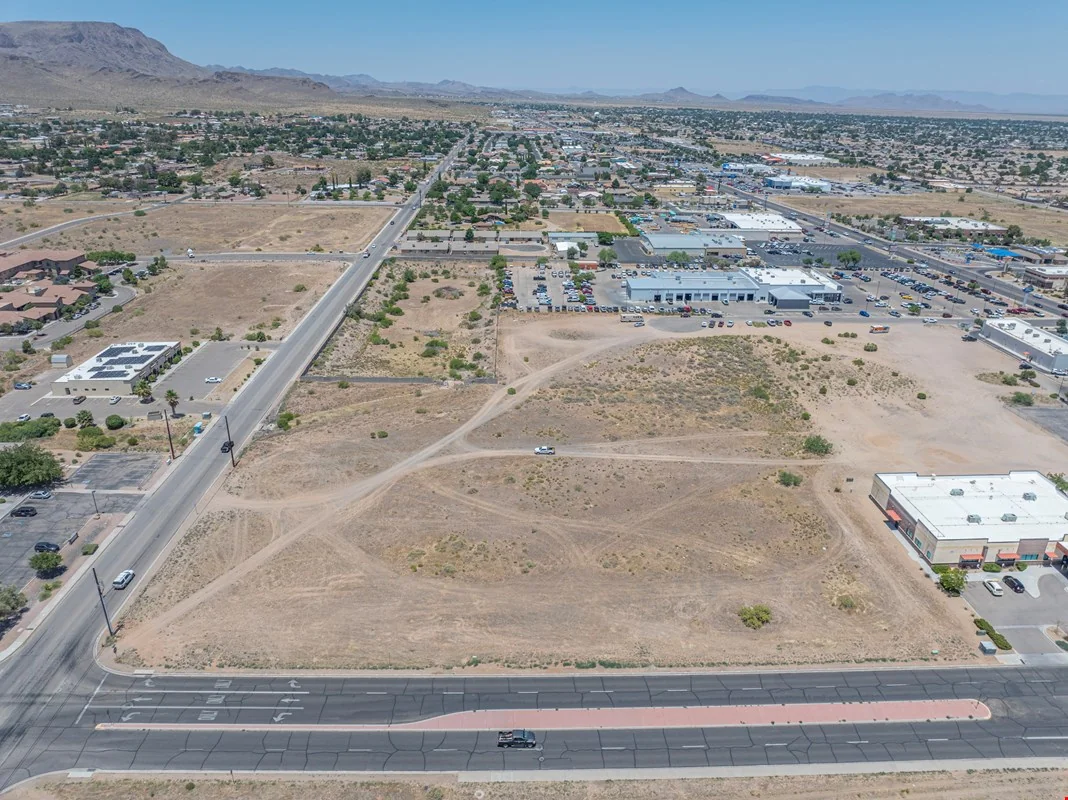 000 Airway & Western — Sale in Kingman, AZ, photo 4 of 8