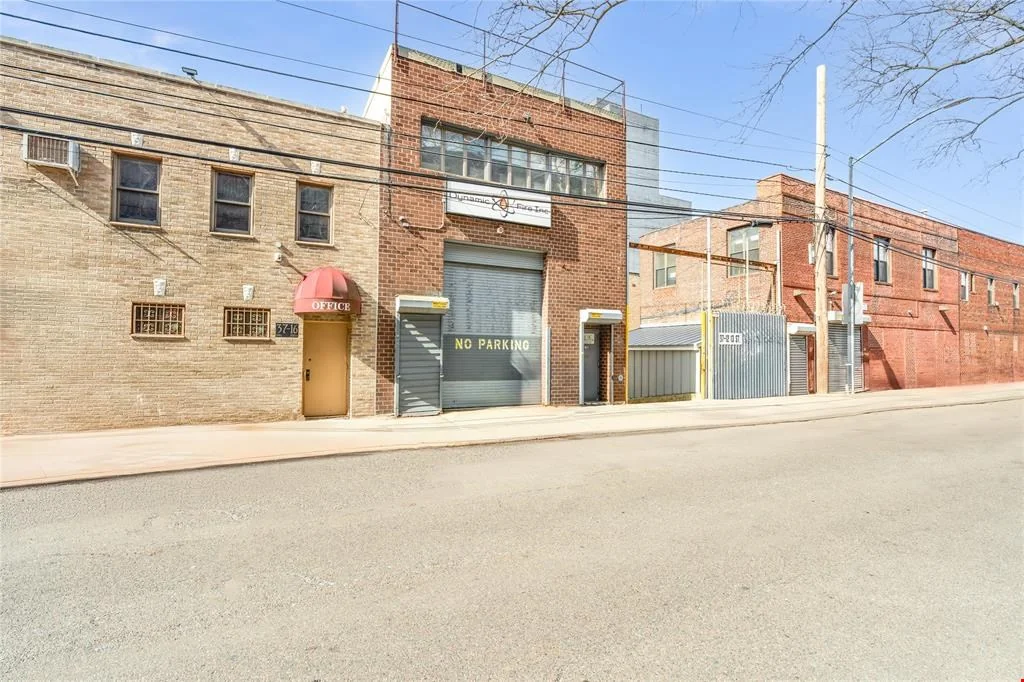 37-14 13th STREET, Long Island City, New York 11101,… — Sale in Queens, NY, photo 2 of 8
