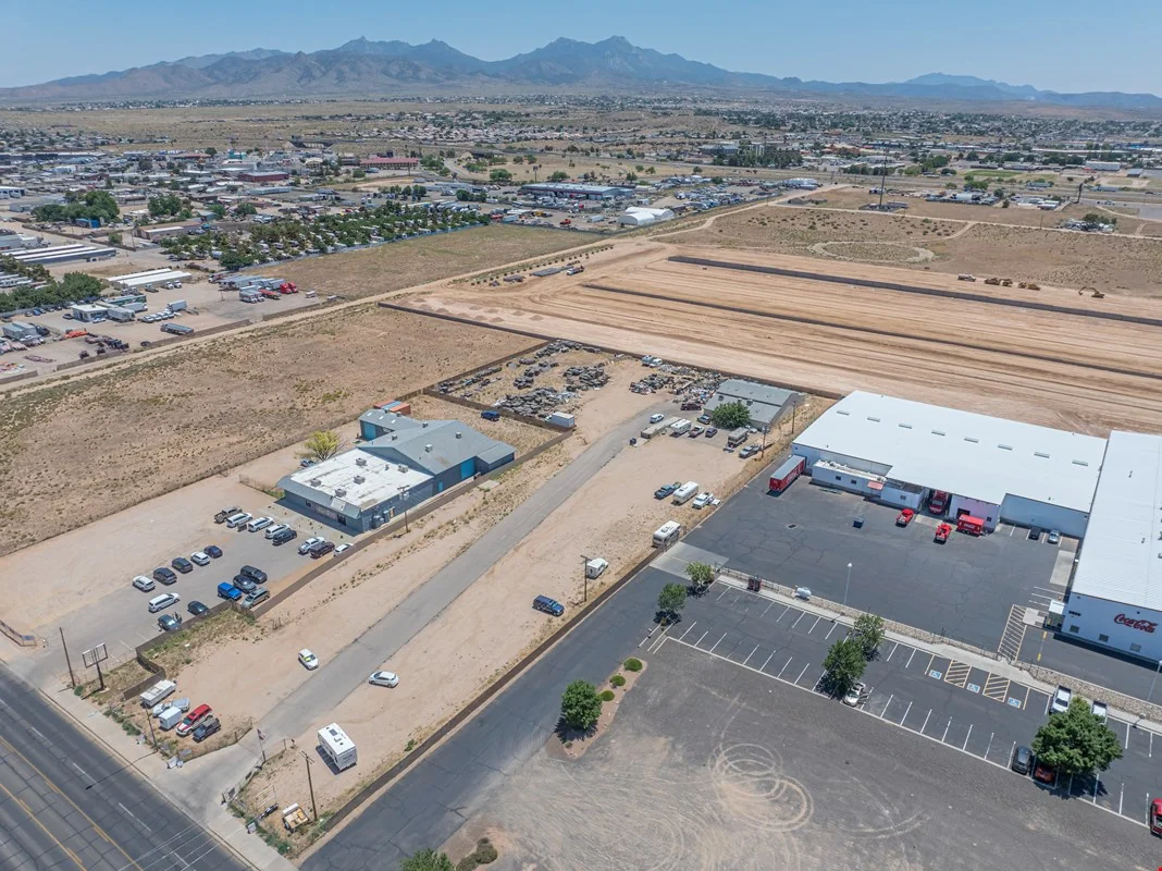 2630 Airway Ave — Sale in Kingman, AZ, photo 4 of 8