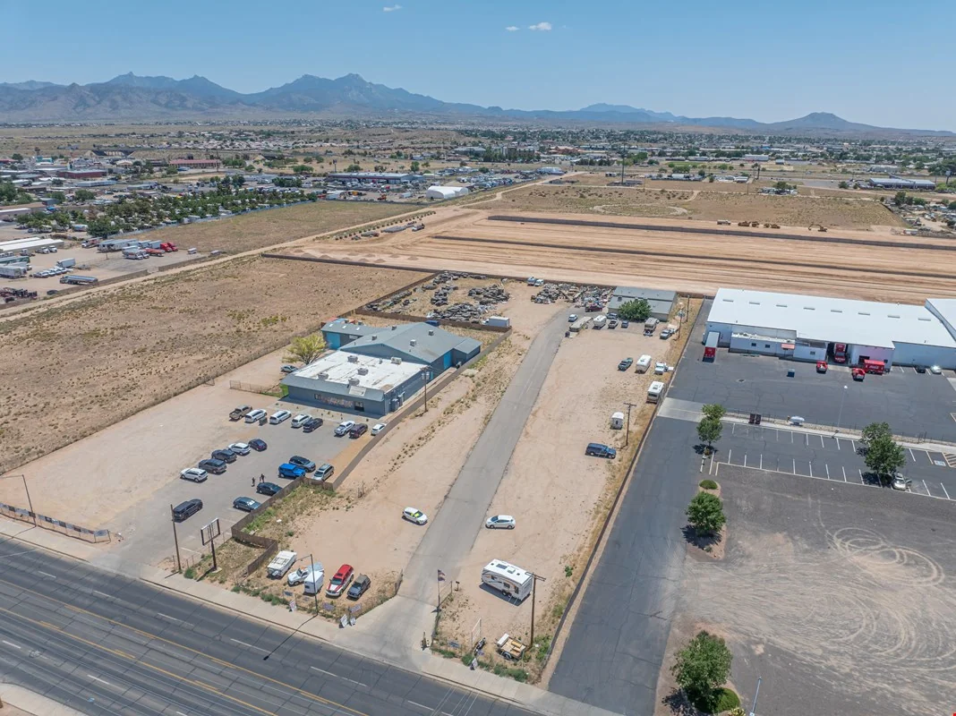 2630 Airway Ave — Sale in Kingman, AZ, photo 5 of 8