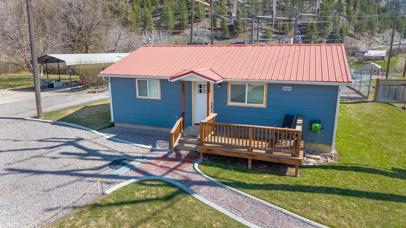 Superior Commercial Property with Multiple Income… — Sale in Superior, MT, photo 6 of 8