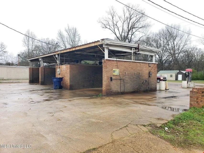 307 Panola Avenue Batesville, MS 38606 — Sale in Batesville, MS, photo 5 of 8