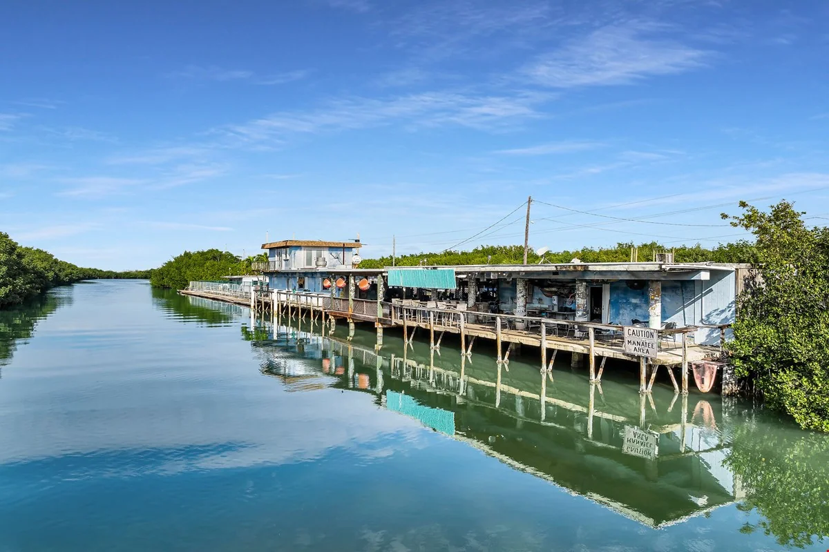 World Famous Alabama Jacks Restaurant and Bar — Sale in Key Largo, FL, photo 3 of 8