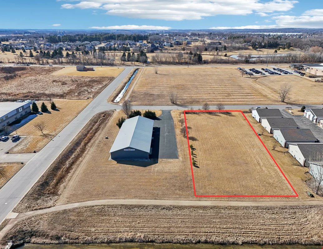 680 Enterprise - Land sale — Sale in Lake Mills, WI, photo 1 of 6