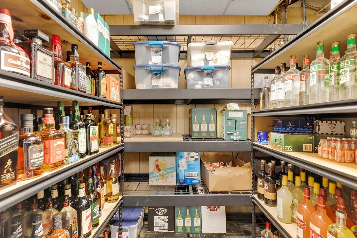 Dons’ Place Bar & Liquor Store — Sale in Key West, FL, photo 4 of 8