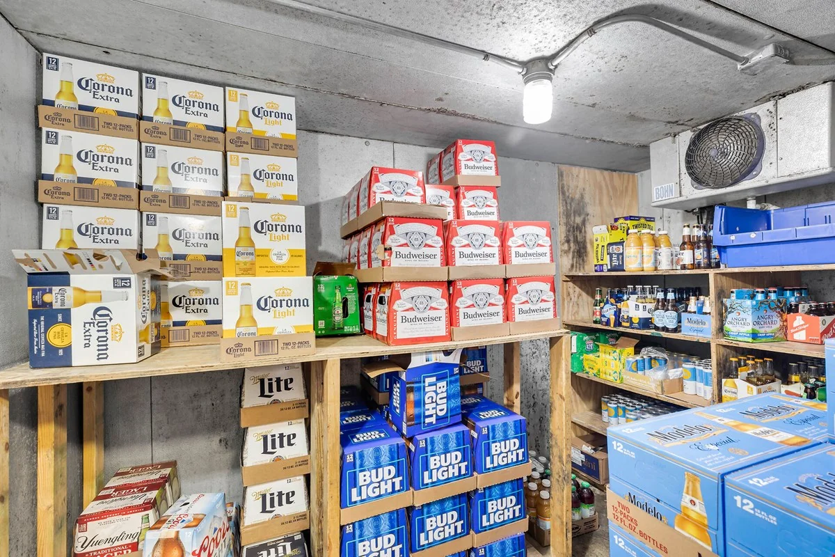 Dons’ Place Bar & Liquor Store — Sale in Key West, FL, photo 5 of 8