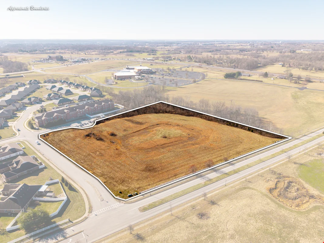 Mixed Use Corner Lot — Sale in Elizabethtown, KY, photo 1 of 8
