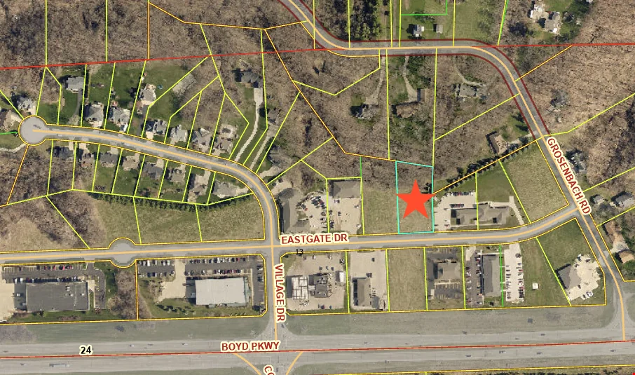 Eastgate Drive — Sale in East Peoria, IL, photo 2 of 6