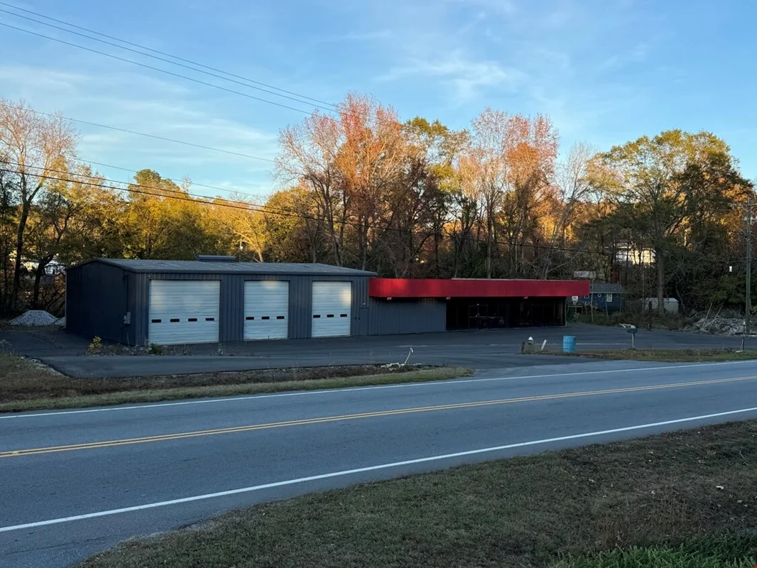 600 Ross Ave, Easley, SC 29640 - office for sale in easley, SC