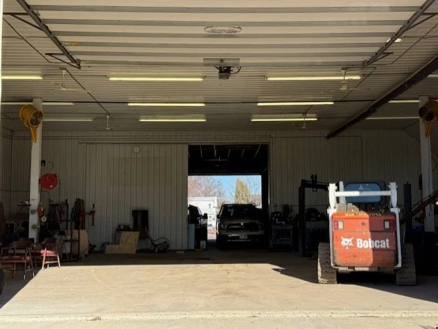 6630277 — Sale in Fulda, MN, photo 3 of 8