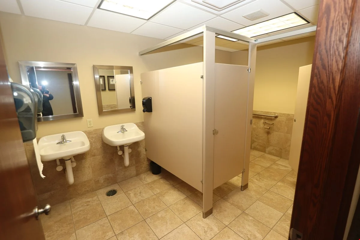 200 N. Morgan Street, Shelbyville — Sale in Shelbyville, IL, photo 3 of 8