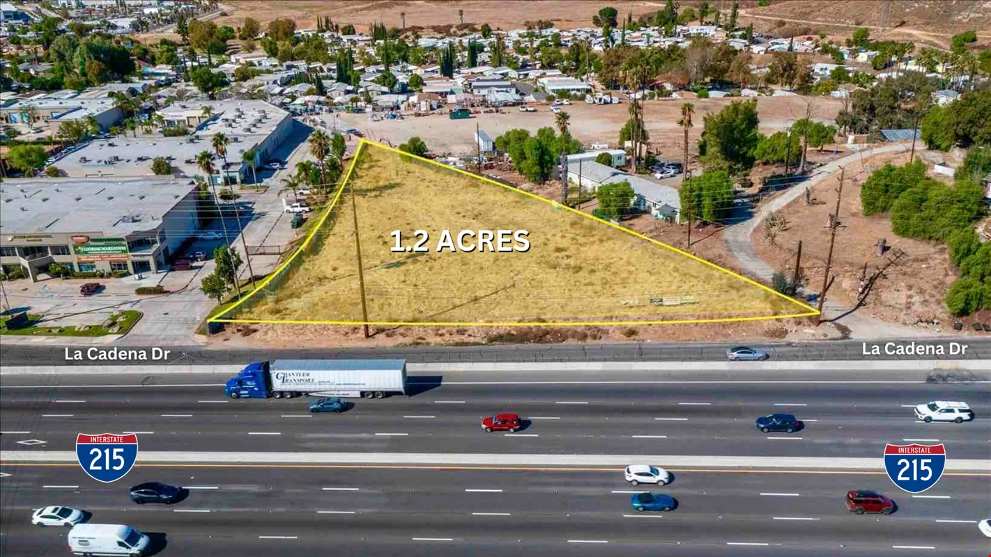 101 W La Cadena, Riverside, Ca 92501 — Sale in Riverside, CA, photo 3 of 8