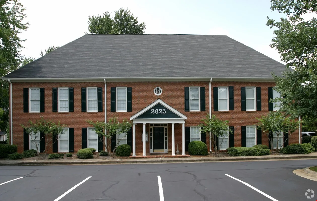 2625 Sandy Plains Rd, Marietta, GA 30066 — Sale in Marietta, GA, photo 2 of 2