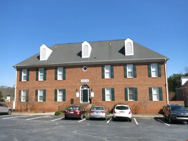 2621 Sandy Plains Rd, Marietta, GA 30066 — Sale in Marietta, GA, photo 3 of 6
