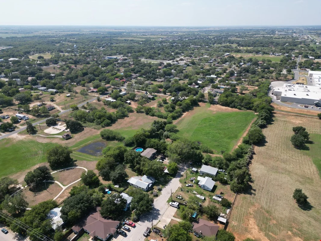 1521 A. St (5.58 +/- Acres)