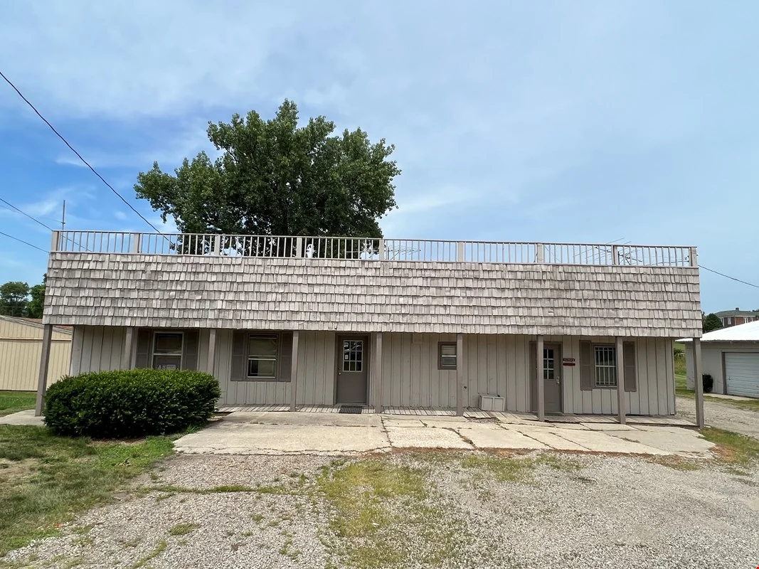 Commercial Property in Newton, IA — Sale in Newton, IA, photo 7 of 8