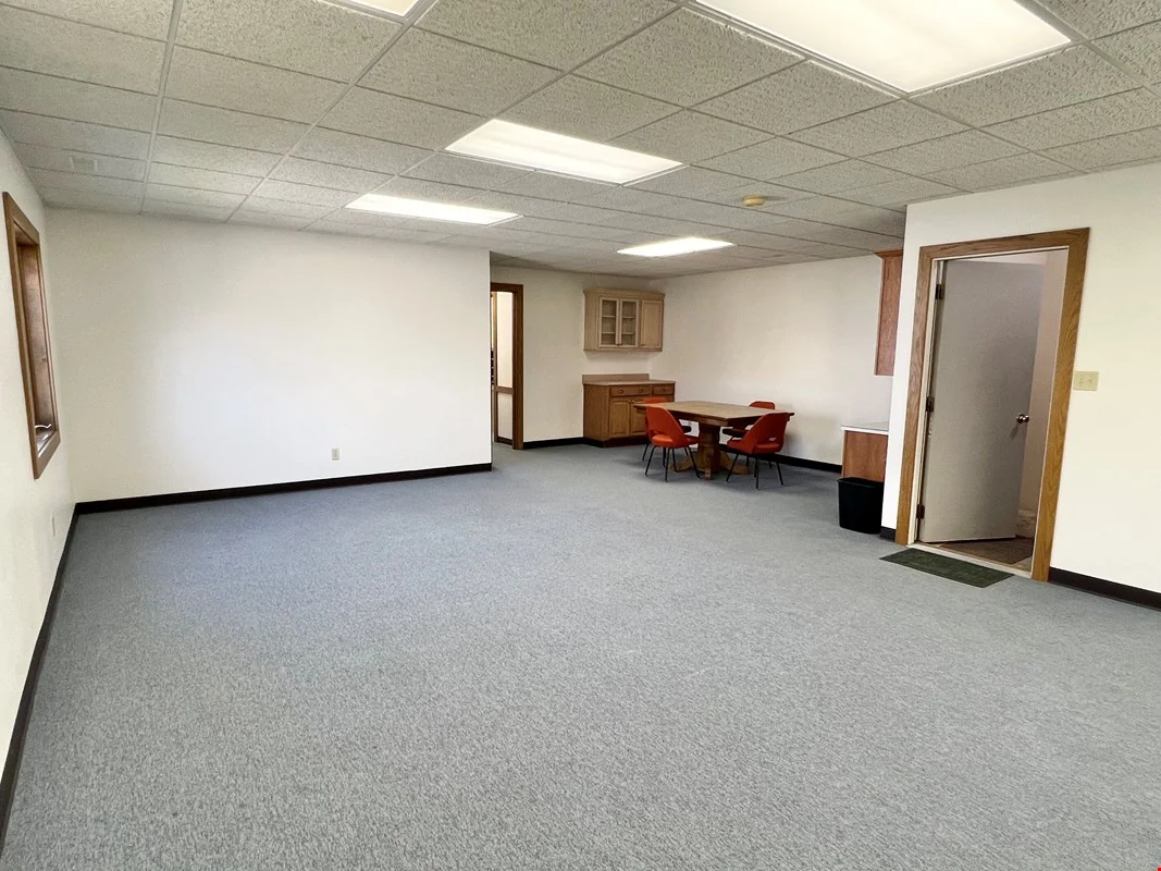 Skokan Construction — Sale in Newton, IA, photo 3 of 8