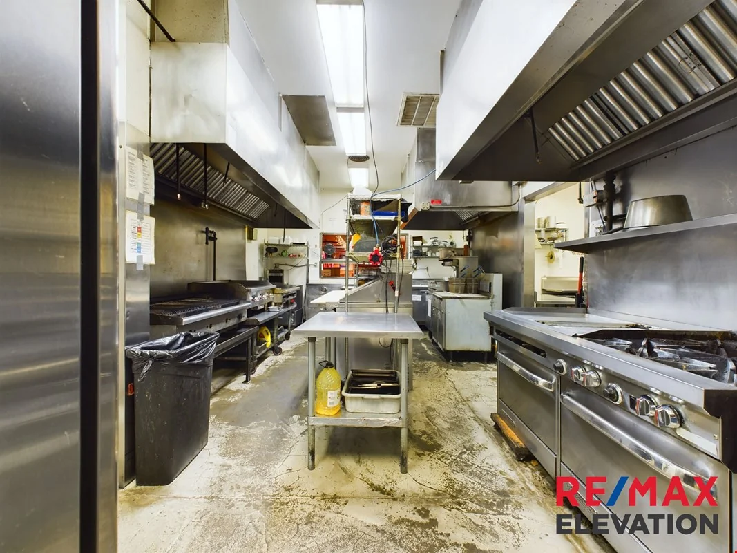 Profitable Turn-Key BBQ Restaurant with Franchise… — Sale in Cody, WY, photo 4 of 8