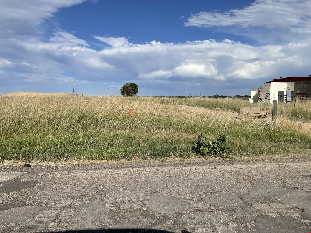 1718 95th Ave — Sale in Greeley, CO, photo 2 of 5