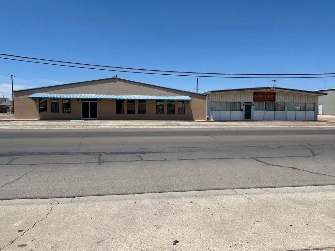 401 N Nelson — Sale in Fort Stockton, TX, photo 6 of 8