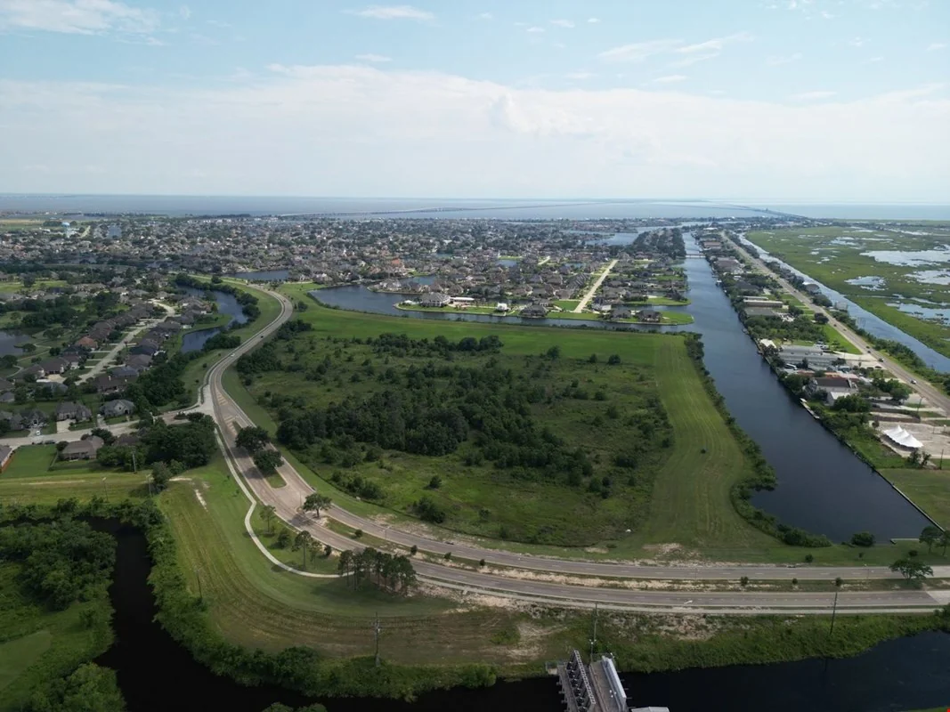 26.68 Acres - Prime Oak Harbor Location — Sale in Eden Isle, LA, photo 6 of 8