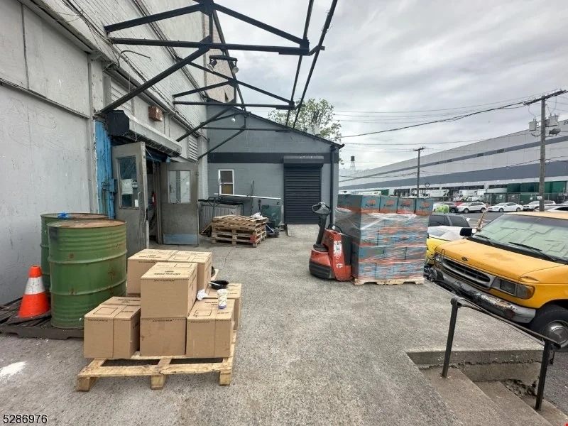 230 Miller St Newark Ironbound / Farmers Market — Sale in Newark, NJ, photo 8 of 8