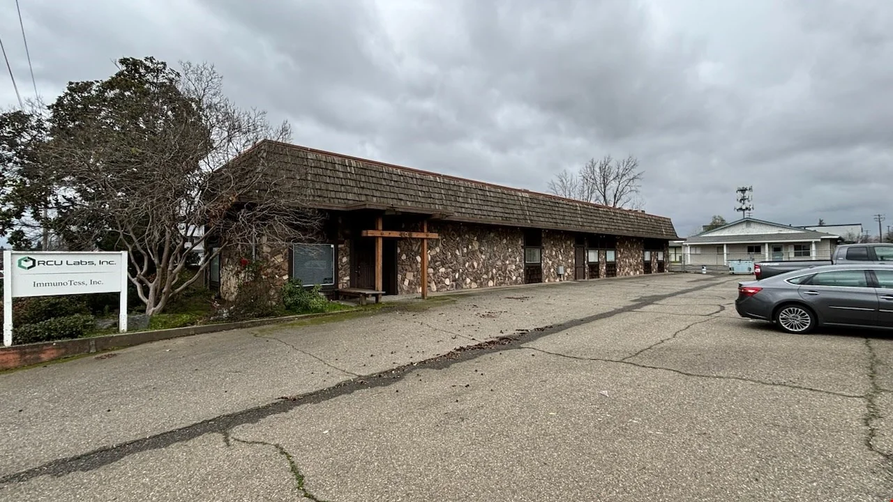 Roseville Commercial Building on high traffic artery — Sale in Roseville, CA, photo 5 of 8