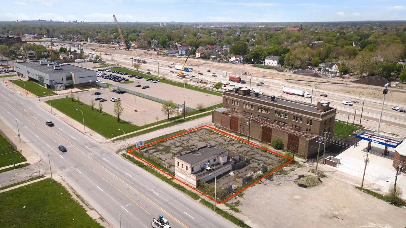 Price Reduced for Former Adela's Place! — Sale in Detroit, MI, photo 4 of 8