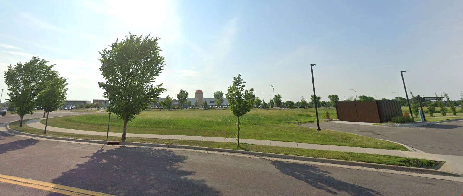 Caribou Out lot — Sale in Mankato, MN, photo 1 of 8