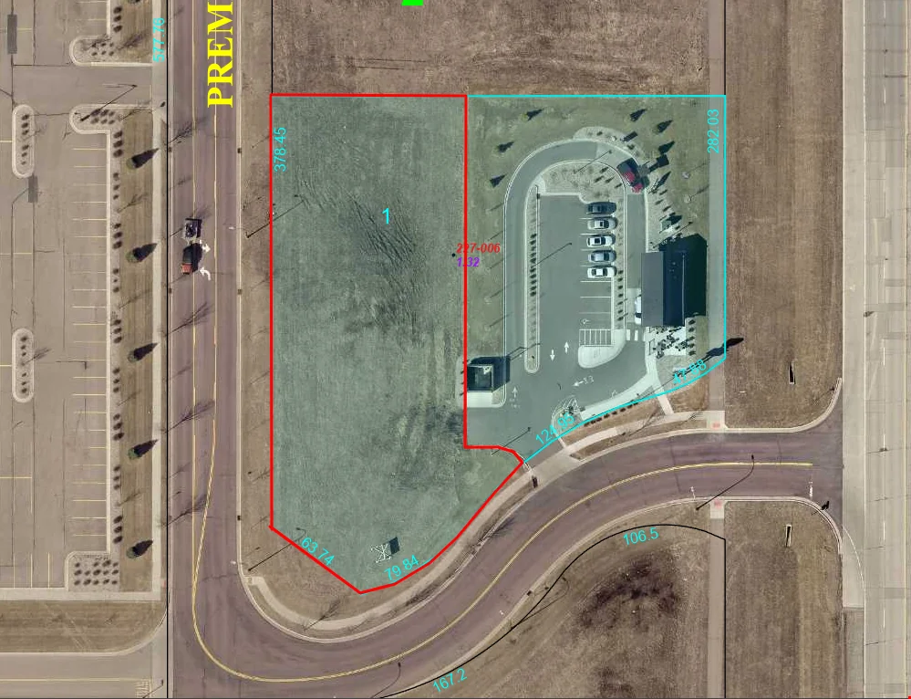Caribou Out lot — Sale in Mankato, MN, photo 2 of 8