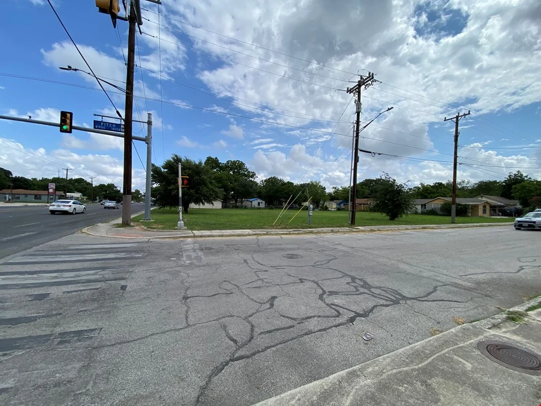 1821 Fitch St. — Sale in San Antonio, TX, photo 6 of 8