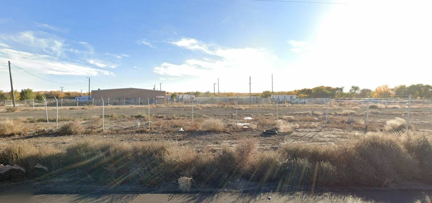 4.5 Acres / 10,080 Warehouse Building — Sale in Pueblo, CO, photo 6 of 8
