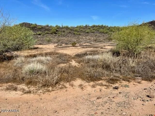 27902 N 33rd Ave — Sale in Phoenix, AZ, photo 3 of 8