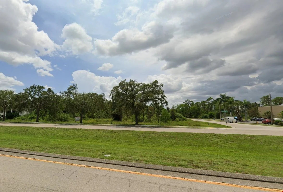 FOR SALE Commercial Corner in Cape Coral — Sale in Cape Coral, FL, photo 7 of 7