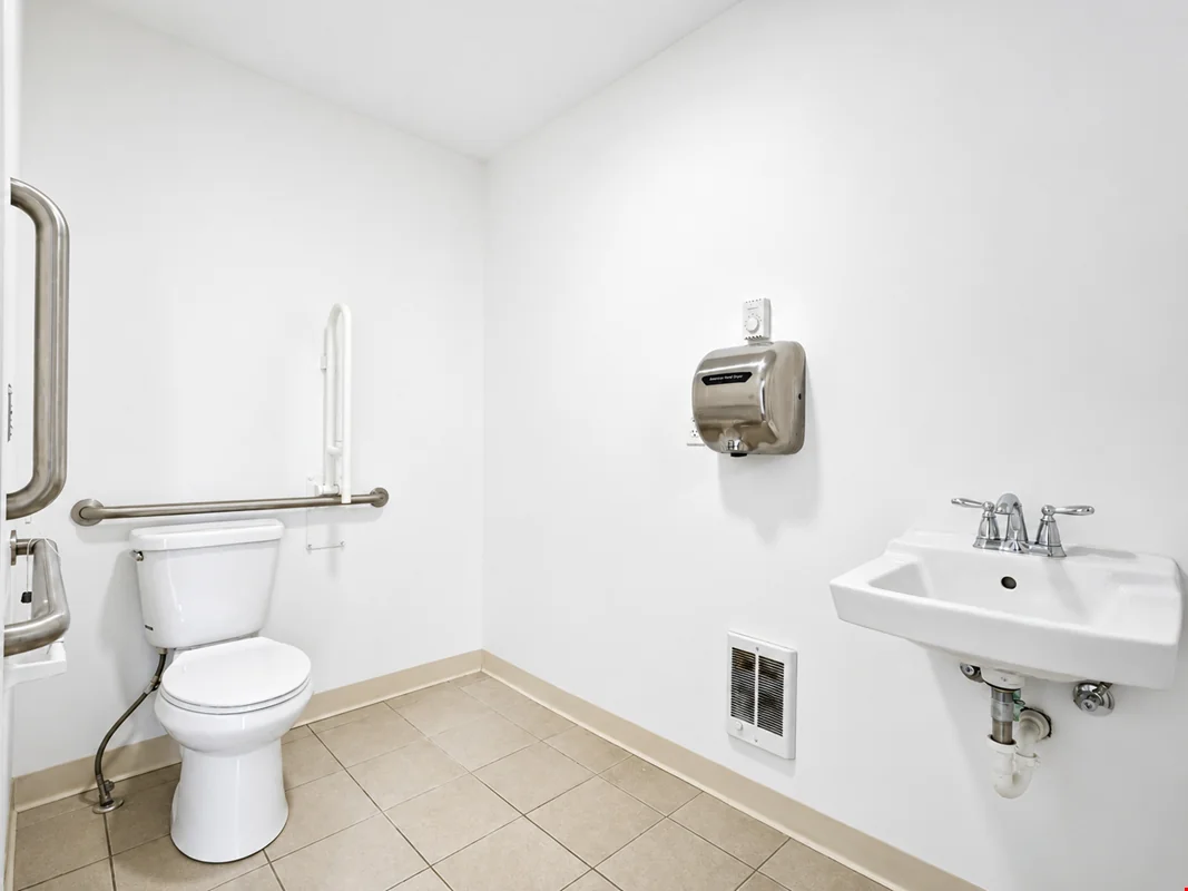 84 Church St — Lease in Naugatuck, CT, photo 2 of 8