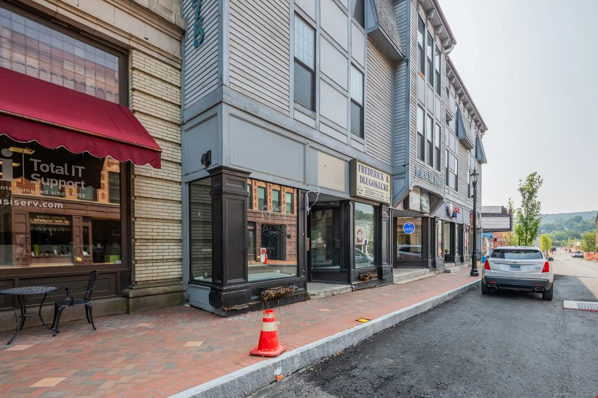 175 Church St — Lease in Naugatuck, CT, photo 1 of 8