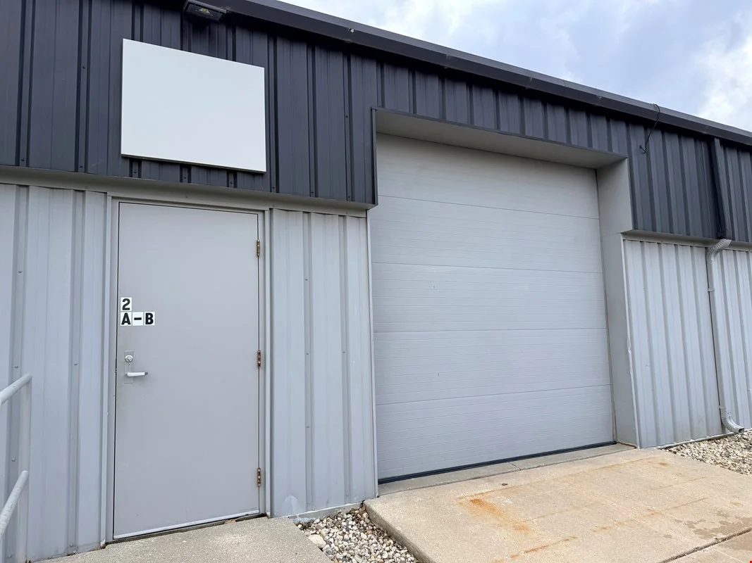 Multi-Suite Office & Storage Opportunities | 1001… — Lease in Waunakee, WI, photo 3 of 8